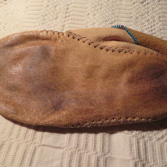 Vintage Native American Handmade Leather Turquoise Beaded Moccasins 10\